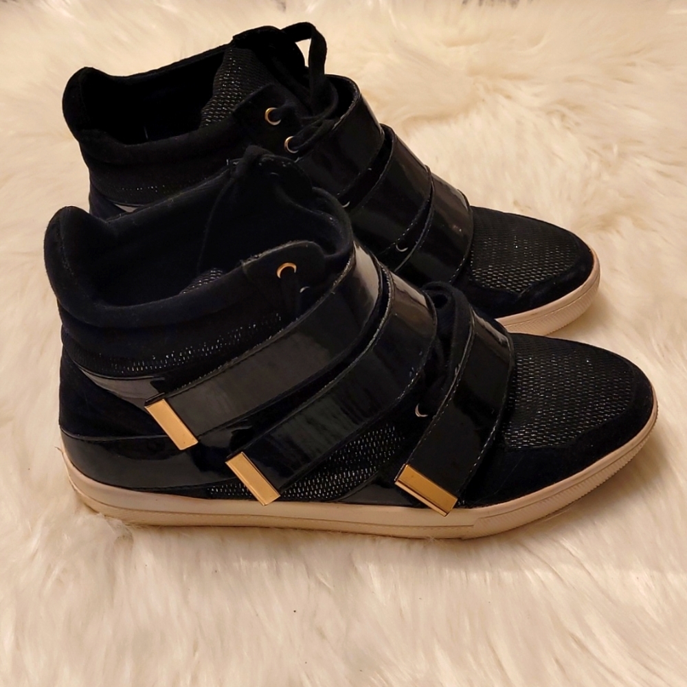 Kurt Geiger Carvala